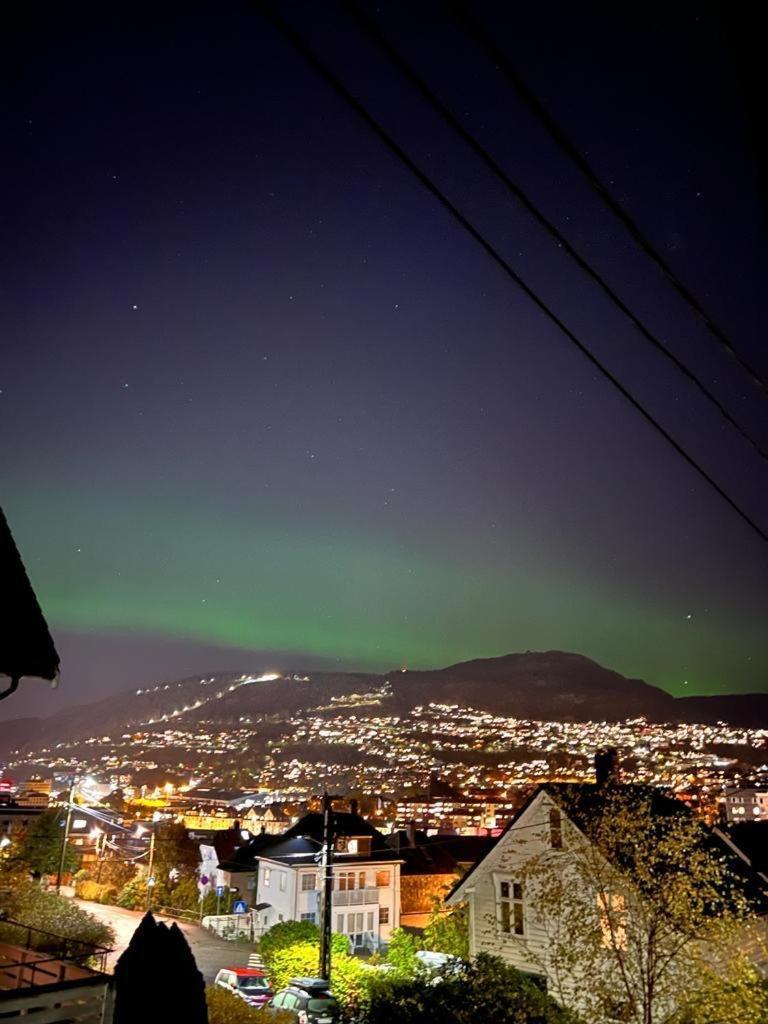 Spacious And Beautiful Apartment In Bergen With Free Parking 外观 照片