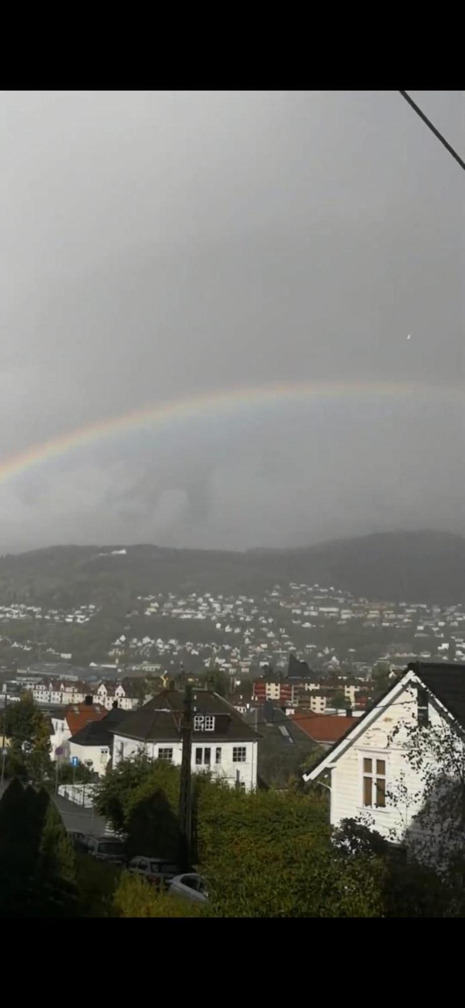 Spacious And Beautiful Apartment In Bergen With Free Parking 外观 照片
