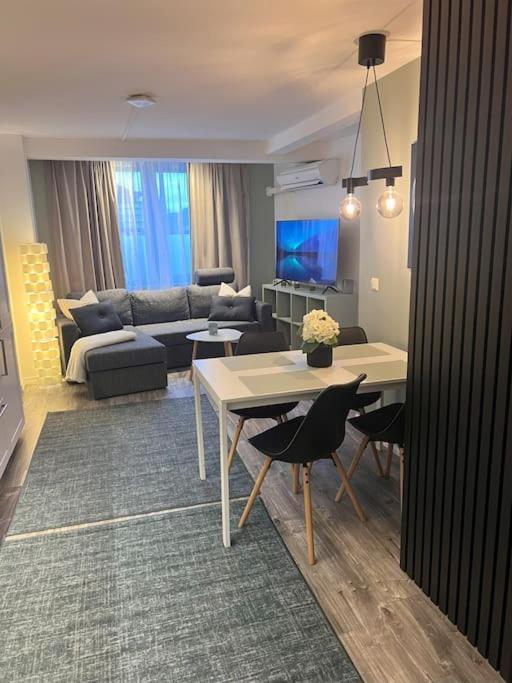 Spacious And Beautiful Apartment In Bergen With Free Parking 外观 照片